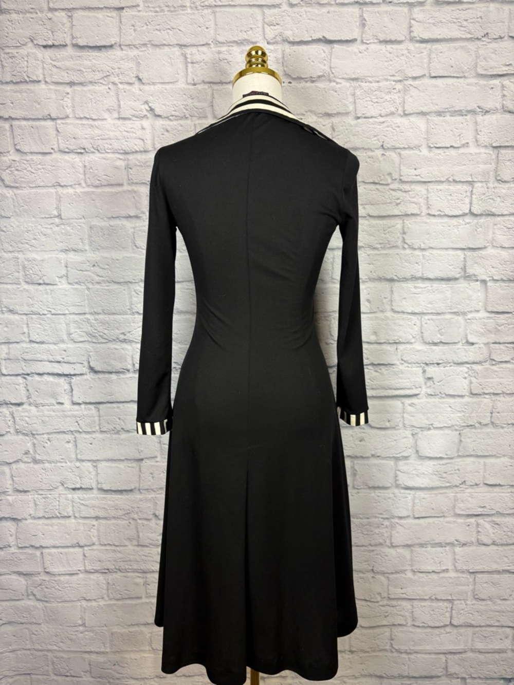 1970s Neiman Marcus Vintage Nautical Mod Dress - Exaggerated Collar Size S - Picture 6 of 10